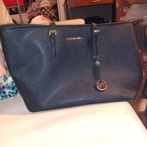 Michael Kors ex large travel tote